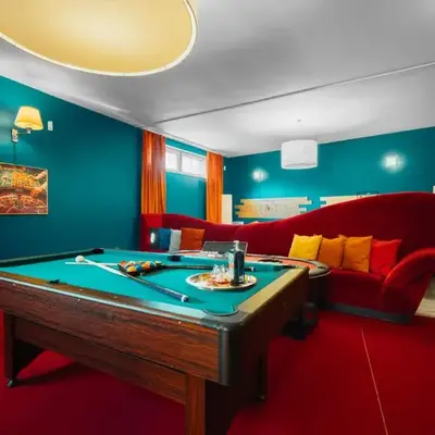 Private Hostel Casino Royal