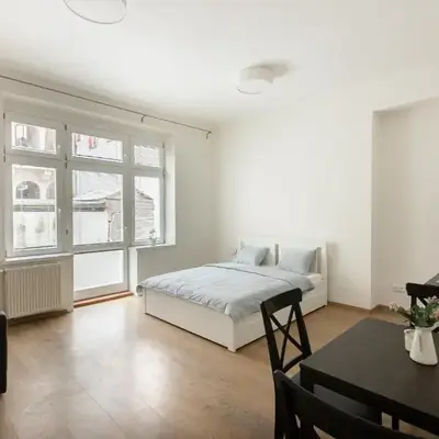 Cozy Studio in quiet courtyard near Charles Bridge