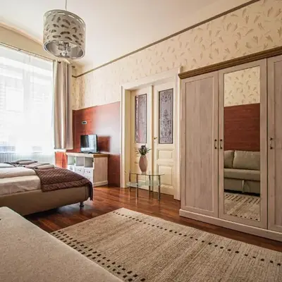 Central 2BDR flat behind Museum