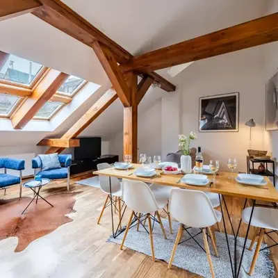 Prague Days - SAttic Apartment with AC next to Old Town Square