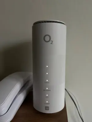 a nintendo wii controller next to a computer mouse at DE LUXE Apartment, WIFI, TV 65