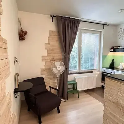 Bastien Studio near Airport