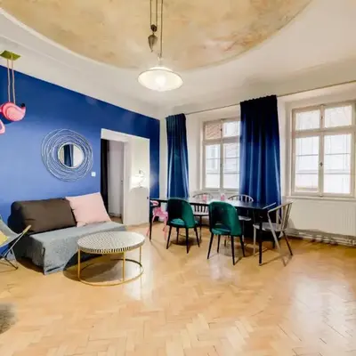Curiosity apartments