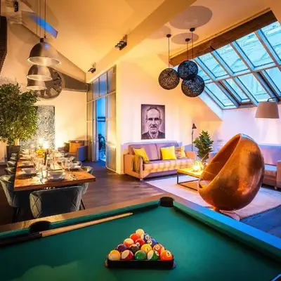 5BR+2Bath Old Town Loft Luxe Brickhouse