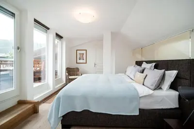 Gallery image of Luxurious and chic duplex 2 bed apartment in Prague