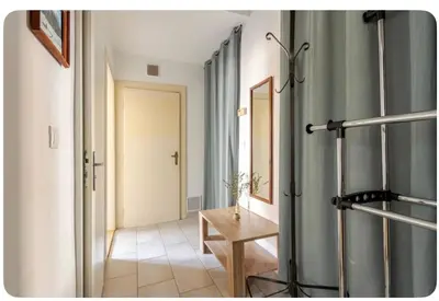 a hallway with a walk in shower in a room at Apartmán l Praha centrum in Prague
