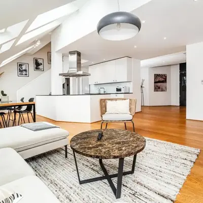 Luxurious 3bed very spacious apt in the best area