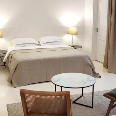 Central Studio with Private Courtyard