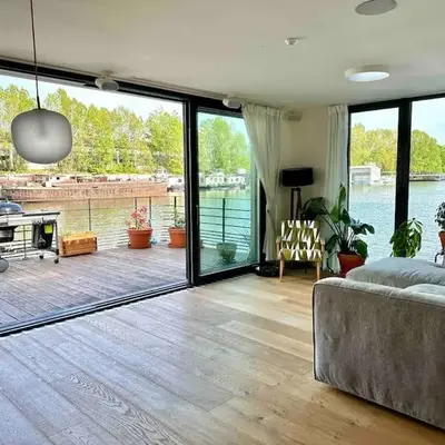 One of the kind Prague Houseboat Experience +BOAT