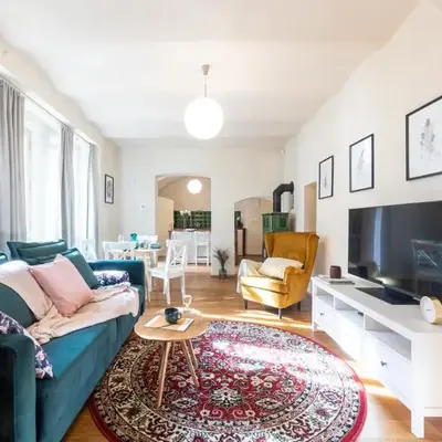 Prague Days - Two-bedroom Apartment with Workspace and Balcony in Old Town