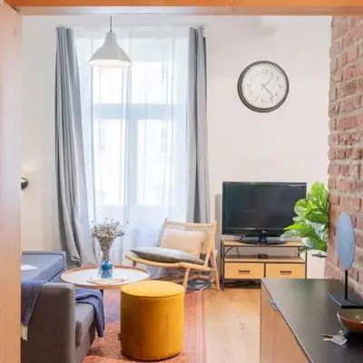 Prague Days - Studio with Netflix and Apple TV next to Park in Lesser Town