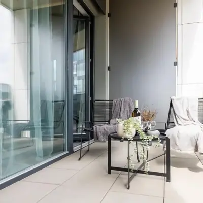 Prague Days - Modern Apartment with Terrace and AC in Karlín