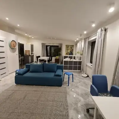 Airport Private Apartment
