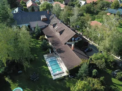 an overhead view of a house with a swimming pool at U Prejzků in Lhotka