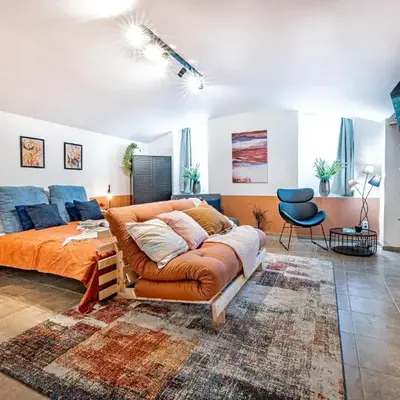 Prague Days - Studio with Netflix at Náměstí Míru