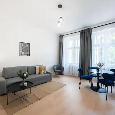 Urban 2BR Haven with Sofa Bed in Central Prague