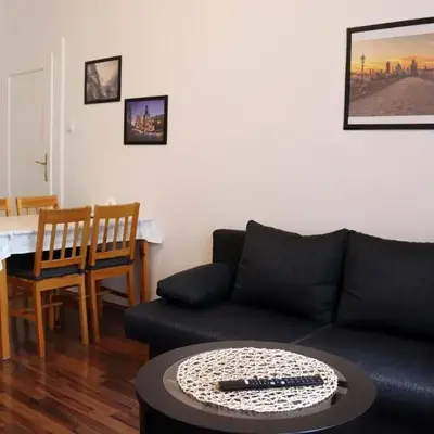 Jezerka Apartments - Free Parking - Easy Access to Center