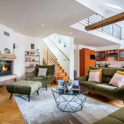 Duplex 165m2 with VIEWS only 30 Seconds to Charles Bridge