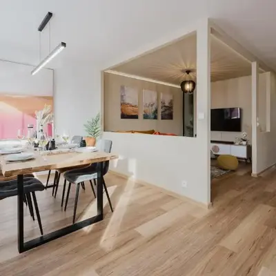 Prague Days - Two-Bedroom Apartment with Workspace and 200Mbps WiFi