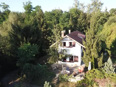 an aerial view of a house in the woods at Chalupa Na Vyhlídce in Sudoměř