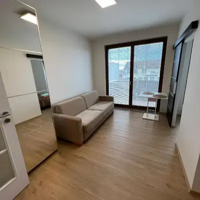 Bright & Cosy 1-Bedroom Apartment with Balcony