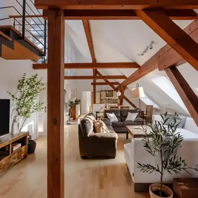 TurnKey I Old Town 5BR Loft Apartment