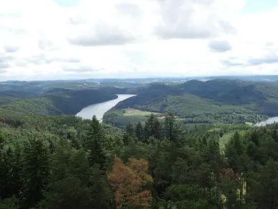 a view of a river in the middle of a valley at Útulný apartmán na Slapech in Čím