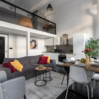 Family duplex apartment near center