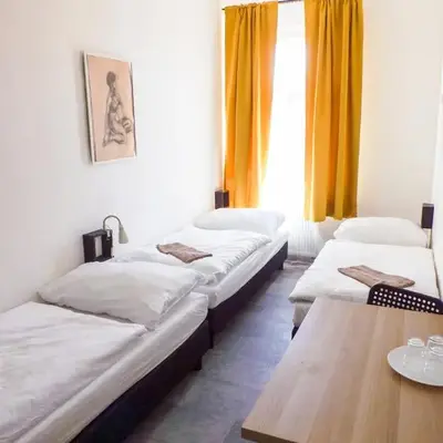 Two-room apartment near the center F2