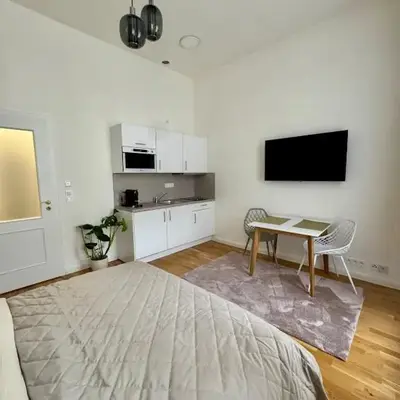 Apartment with free garage parking