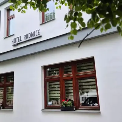 Hotel Radnice Dobrovice