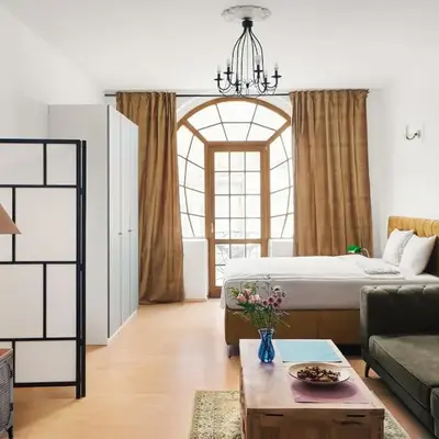 Beautiful OLD TOWN penthouse