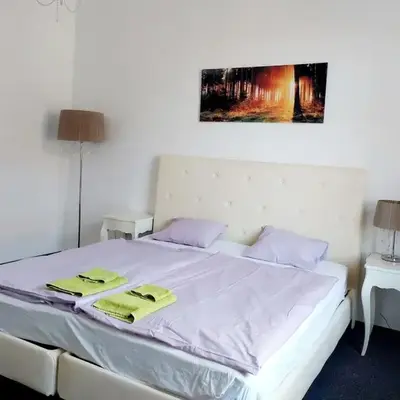 Just 3 min Walk Old Town Center private room D
