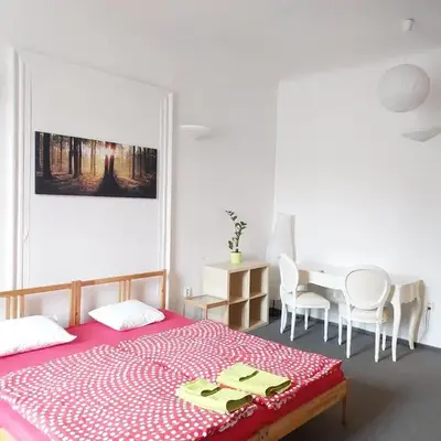 3 min Walk Old Town Center private room C