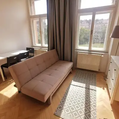 Cosy and simple well located studio