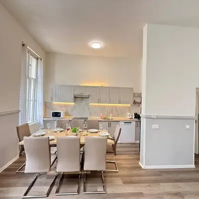 FREE PARKING- 2BDR Apartment in Wenceslas Square