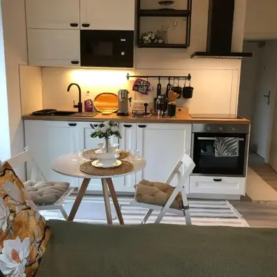 Cozy Apartment Prague Airport- 5 minute drive from AirPort