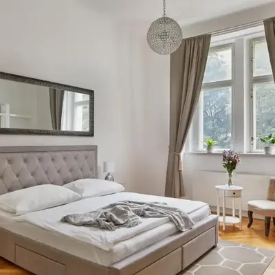 Prague Days - Deluxe Apartment with Balcony overlooking gardens in Lesser Town