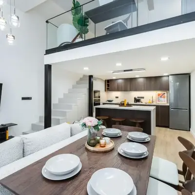 Rentero Central Loft Apartment