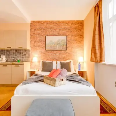 Quaint Trendy Apartment