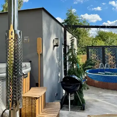 Garden Residence - The Garage