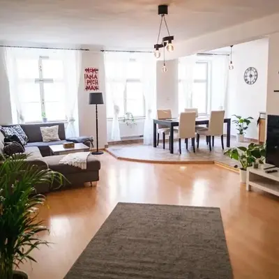 Spacious 8-Person Apartment in the Heart of Prague