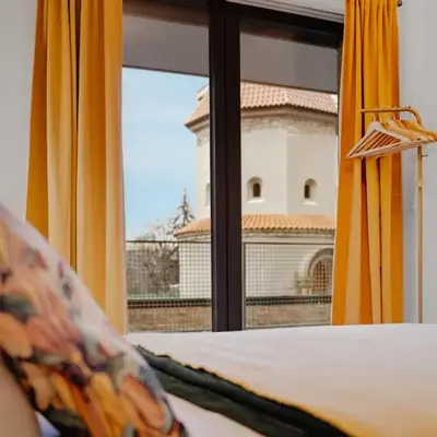 Mucha Residence - with free weekend parking