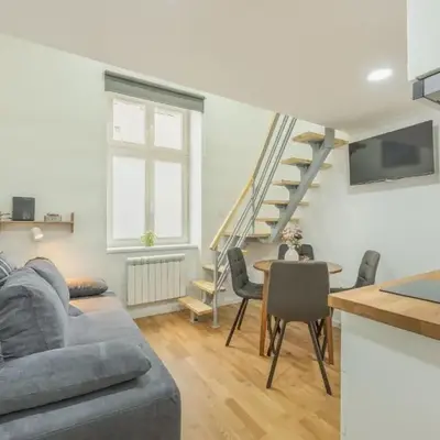 HOMELY I Central 28m2 loft I ELEVATOR I Self Check-In
