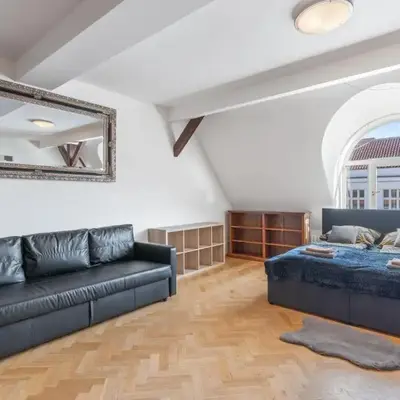 Royal Prague Gallery