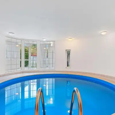 Black Dragon Haven Luxury Villa with Pool