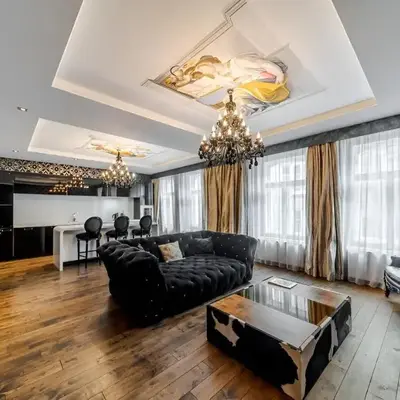 2 BR Designer Apartment in Old Town