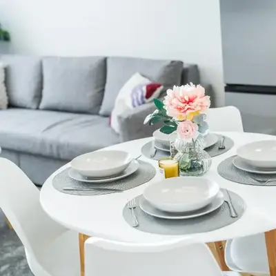 Rentero Warm and Bright Apartment at Prague