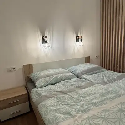 Diamond suite