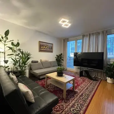 Cozy City Stay - Central Apartment